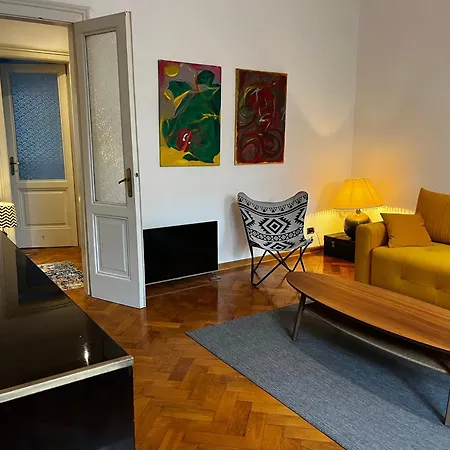 Apartment Emily In *