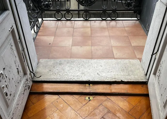 Emily In Апартаменти *