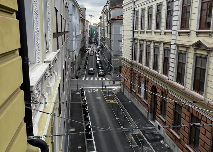 Апартаменти Emily In Трієст